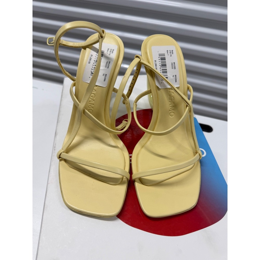 Ferragamo Elina Gancini Heel Strappy Leather Sandals Yellow 01E779 Size 7